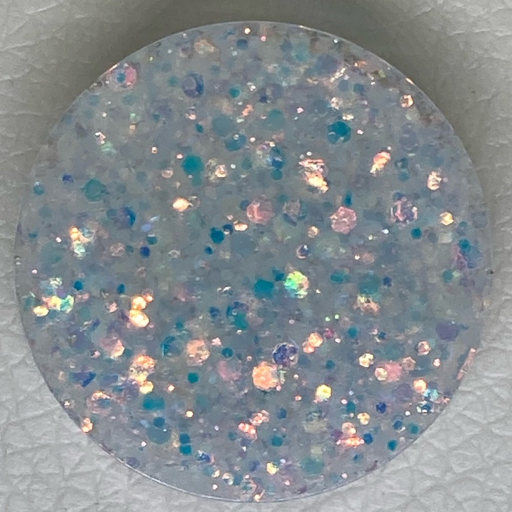 New! Iridescent, holographic pop socket.